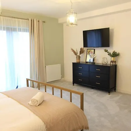 Cabot Mews 8 شقة بريستول