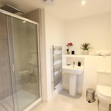 Apartment Cabot Mews 8